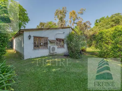 VENTA CASA en Terreno 4.150m2 en el centro de Pilar - Ideal emprendimiento