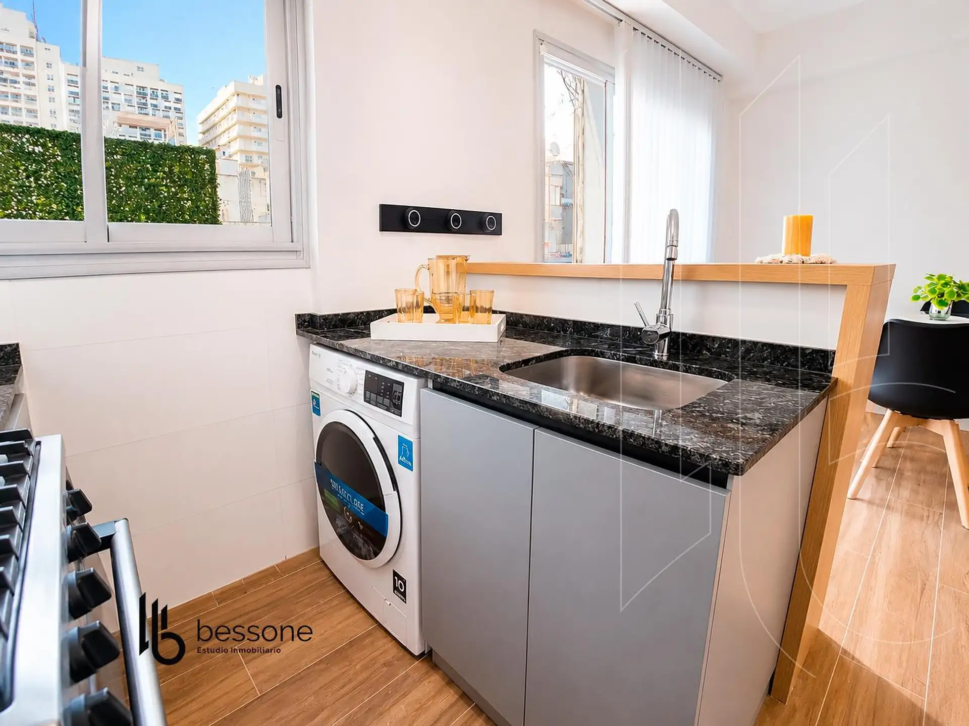 Depto 2 amb, 36m² con balcón y parrilla — Plaza Colon