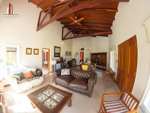 Casa en Venta al Este