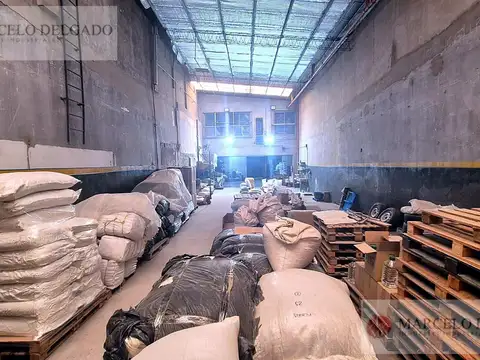 Galpón - Depósito con oficinas de 500 m2 - Piñeyro, Avellaneda - VENTA