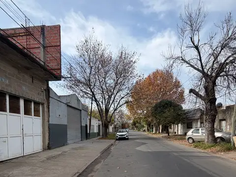 CASA-CUATRO DORMITORIOS-COCHERA-BELGRANO-ROSARIO-Pampa 5700