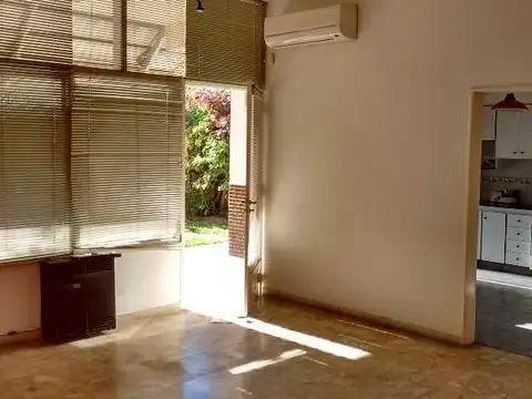 Beron De Astrada 2300