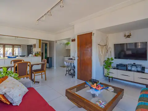 Depto Tipo Casa en Venta de 2 dormitorios