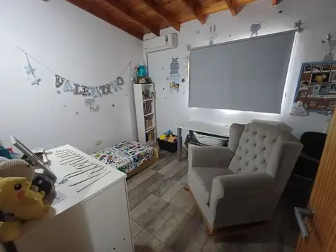 CASA MULTIFAMILIAR COCHERA QUINCHO 4 AMBIENTES