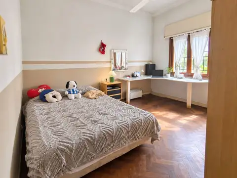 Casa 7 ambientes con 3 baños