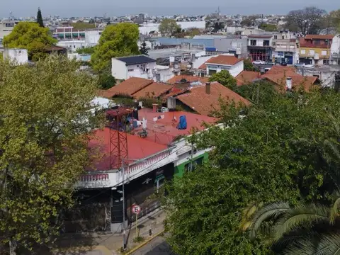 2 ambientes muy luminoso frente