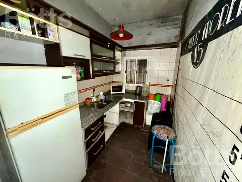 Venta casa con gimnasio y centro de estetica