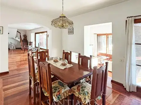 Casa en Venta de 778m2 totales en Country Mapuche de Pilar 100