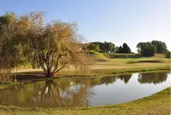 Actividades deportivas futbol, voley, golf, tenis, rugby, hockey, equitacion en Newman Club en Juan Domingo Peron  7245 en Tigre, Buenos Aires