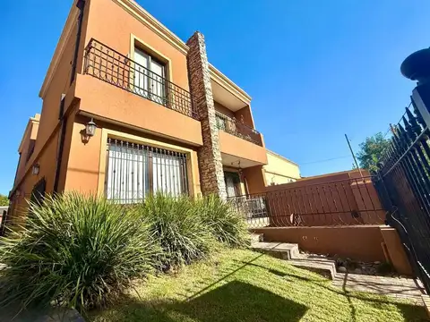 CASA VENTA PADUA ITUZAINGO PISCINA APTA CREDITO