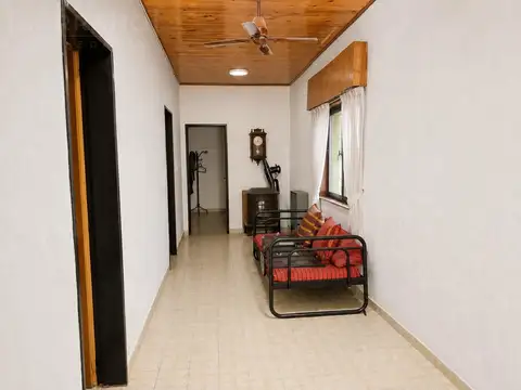 Casa 5 ambientes con 3 baños