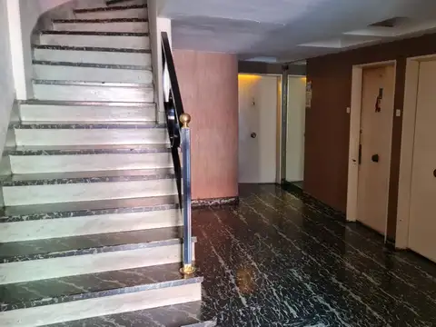 Departamento en Alquiler en Monserrat, $ 300.000