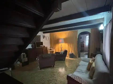 Depto Tipo Casa en Venta 60 años