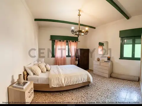 Casa en Venta con 4 cocheras