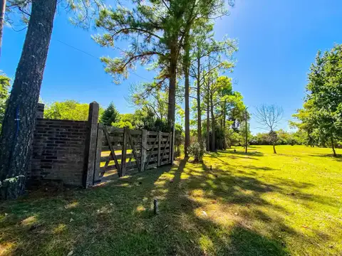VENTA. Casa con gran parque autóctono a la vera del Río Carcarañá. Villa La Ribera, Timbues.