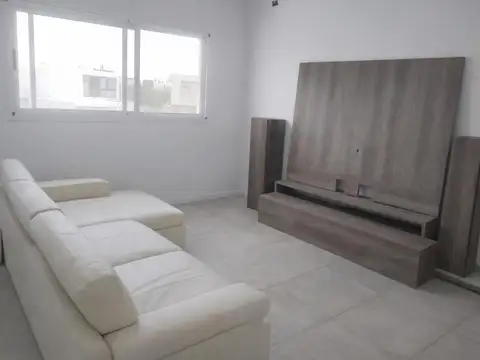 Casa 7 ambientes con 3 baños