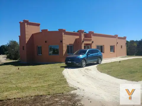Casa en venta - 3 Dormitorios 2 Baños - Cocheras - 1195Mts2 - Residencial I, Costa Esmeralda