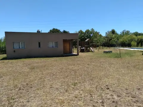 Casa 3 ambientes con 2 baños