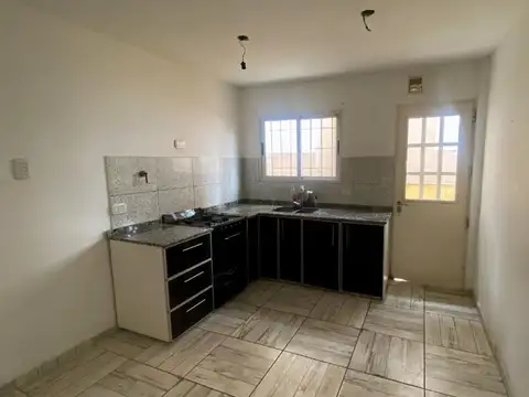 Depto Tipo Casa en Venta de 2 ambientes
