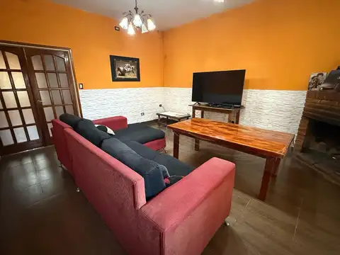 VENTA CASA 4 AMBIENTES VIRREY DEL PINO C/ QUINCHO