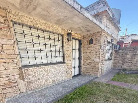 Puerto Argentino 4700