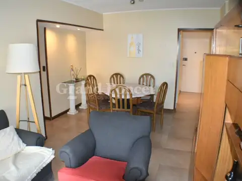 Departamento 4 ambientes con 2 baños