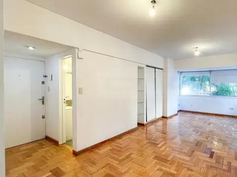 Av Libertador al 2800 entre Pelliza y Roque Saenz Peña