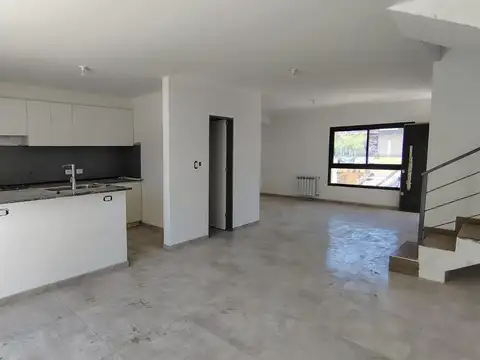 VENTA DUPLEX A ESTRENAR EN DOCTA 3 DORMITORIOS