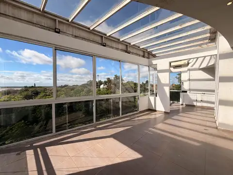 Departamento en Venta de 6 ambientes