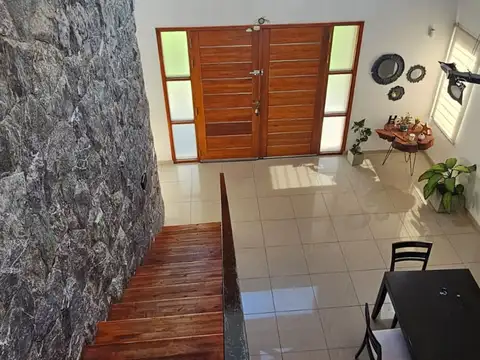 VENTA CASA ESQUINA - BARRIO PRIVADO LOS SAUCES