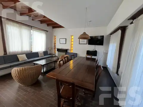 Departamento en Alquiler de 4 ambientes