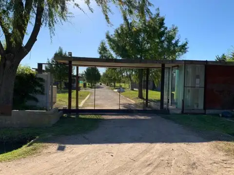 RBS. Lote en barrio Brujas, Pilar, barrio Pellegrini
