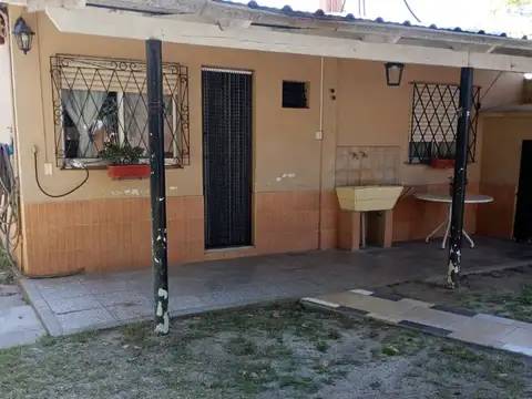 (A182)CASA 3 AMBIENTES (Apto 5 Personas).con parrilla,gas envasado.