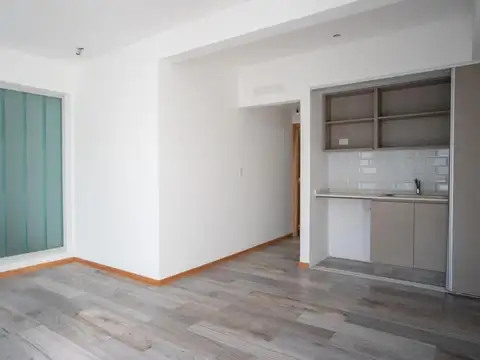 Venta de Oficina a Estrenar Av. Rivadavia - Haedo Sur Centro