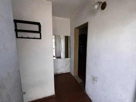 PH 4 AMBIENTES EN VENTA LOMAS DE ZAMORA CON PATIO