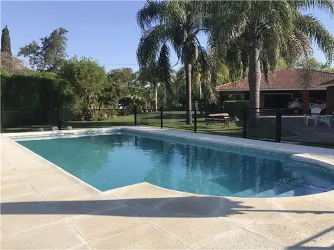 CASA EN VENTA 4 DORMITORIOS EN ALTOS DEL SAUCE