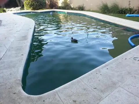 Clásico gran Chalet en lo mejor de Adrogué.