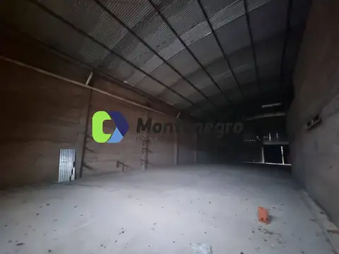 Galpon en Venta en Berazategui, USD 320.000