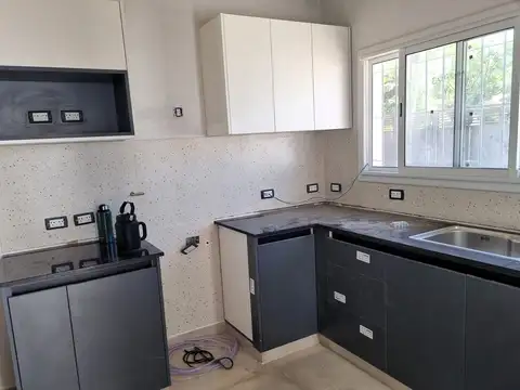 Depto Tipo Casa en Venta en Boulogne, USD 160.000