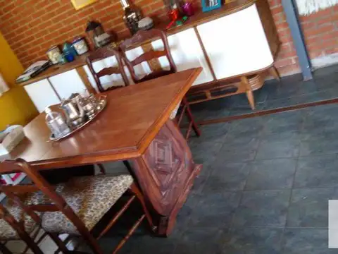 Casa en venta - 4 dormitorios 3 baños - 180mts2 - City Bell, La Plata