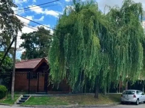 VENTA  IMPECABLE CHALET EN ITUZAINGÓ NORTE