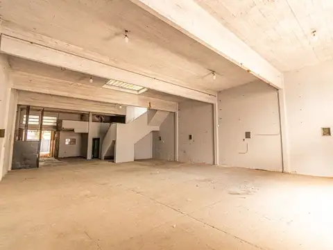 GALPÓN EN ALQUILER EN MONTE CASTRO OPORTUNIDAD 