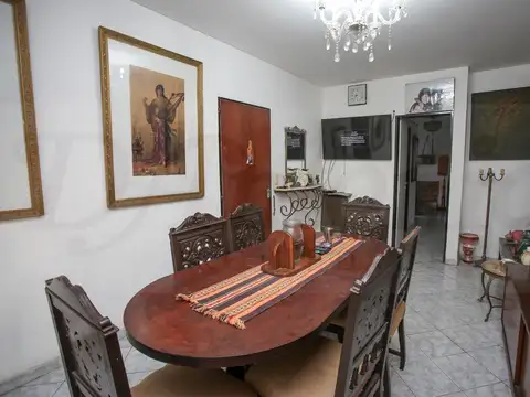 Departamento 4 ambientes con 2 baños