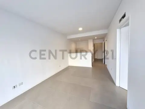 Venta DOS ambientes con patio en primer piso, contrafrente.