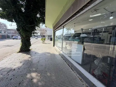 Terreno en Venta en Parque Avellaneda, USD 330.000