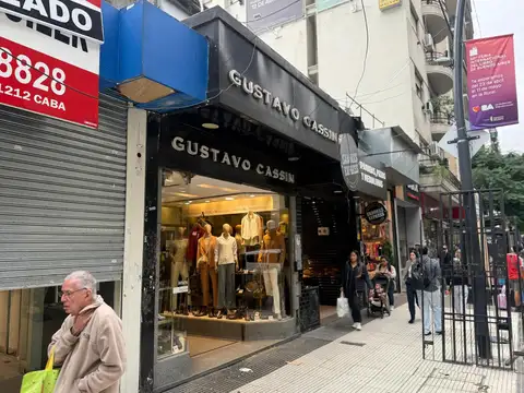 Local en Alquiler en Av. Santa Fe 2550, Recoleta - Sin Expensas