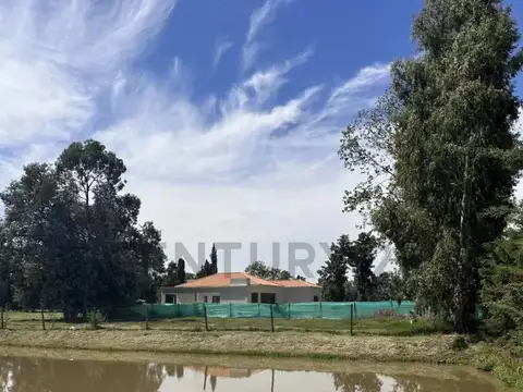 Terreno en Venta de 942,0 m2