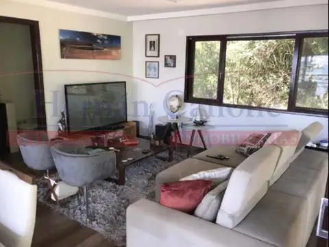 COMPLEJOS EN VENTA EN BOMBINHAS A 190 MTS DE LA PLAYA