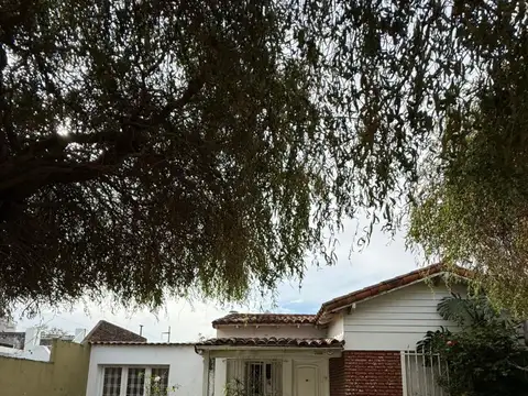 Chalet tres ambientes en venta