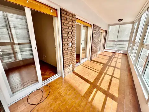 Departamento 4 ambientes con 2 baños